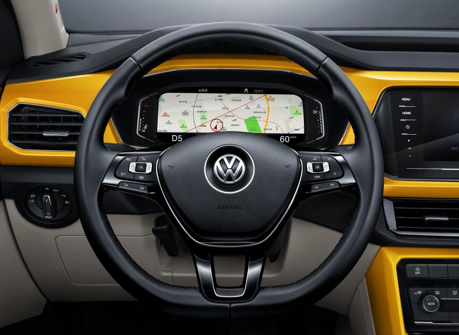 Панель приборов Volkswagen T-Cross 280 TSI 2019 года  (CN) (фото 5 из 38)